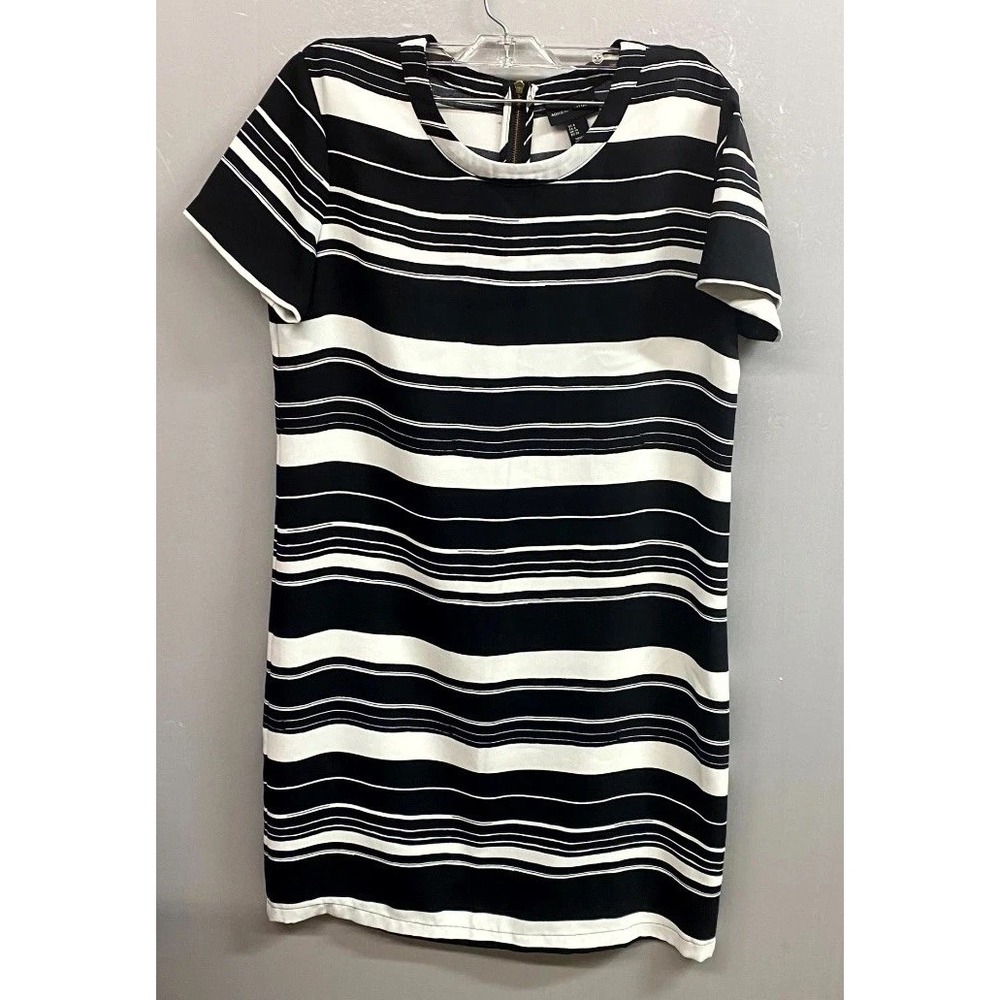 Adrienne Vittadini T Shirt Dress Women 6 Black White Striped Round Neck Back Zip